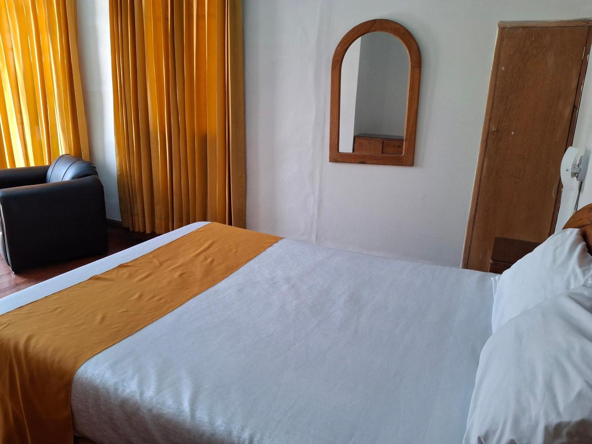 Hostal Lluvia De Oro Arequipa Luaran gambar